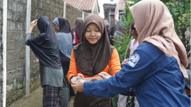 Gerakan Pramuka Kwartir Cabang (Kwarcab) Purbalingga menyelenggarakan “Bedah Rumah” milik Nurokman di RT 03 RW 01 Kelurahan Karangmanyar, Kecamatan Kalimanah, Minggu 21 April 2024.