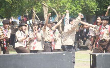 Pendidikan kepramukaan menjadi salah satu proses pembentukan kepribadian di sekolah. Foto: Humas dan Informatika Kwarcab Purbalingga.