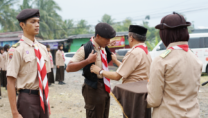 Ketua Gerakan Pramuka Kwarcab Kabupaten Purbalingga, Kak Tri Gunawan Setyadi, resmi mengukuhkan anggota baru Unit Pasukan Perwira Muda (Pasperda) Angkatan 16 serta Unit Jurnalistik Angkatan 8. Ketua Gerakan Pramuka Kwarcab Kabupaten Purbalingga, Kak Tri Gunawan Setyadi, resmi mengukuhkan anggota baru Unit Pasukan Perwira Muda (Pasperda) Angkatan 16 serta Unit Jurnalistik Angkatan 8.
