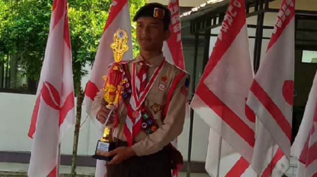 Tryas Amirul Pratopo, anggota Pramuka dari pangkalan SMP Negeri 1 Kalimanah, Juara 1 Lomba Pramuka Penggalang Garuda Berprestasi Kwarcab Purbalingga tahun 2026.
