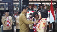 Ketua Majelis Pembina Cabang Gerakan Pramuka Kwartir Cabang Kabupaten Purbalingga, Kak Fahmi M. Hanif, melepas keberangkatan Kontingen Jambore Nasional XII Tahun 2026.