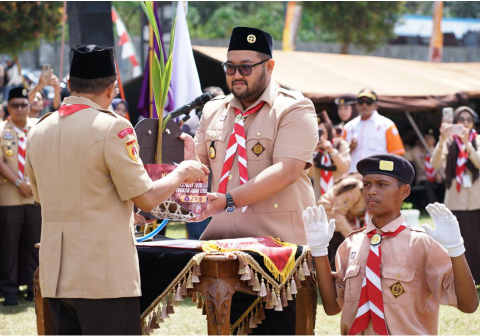 Prosesi timbang terima Estafet Tunas Kelapa Kwarda Jateng 2026 antara Kwarcab Purbalingga dan Kwarcab Banyumas sukses dan lancar Prosesi timbang terima Estafet Tunas Kelapa Kwarda Jateng 2026 antara Kwarcab Purbalingga dan Kwarcab Banyumas sukses dan lancar